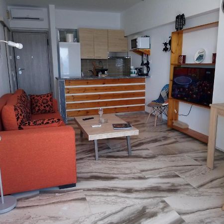 Atlas Apartment With Private Beach And Seaview Loutráki Dış mekan fotoğraf