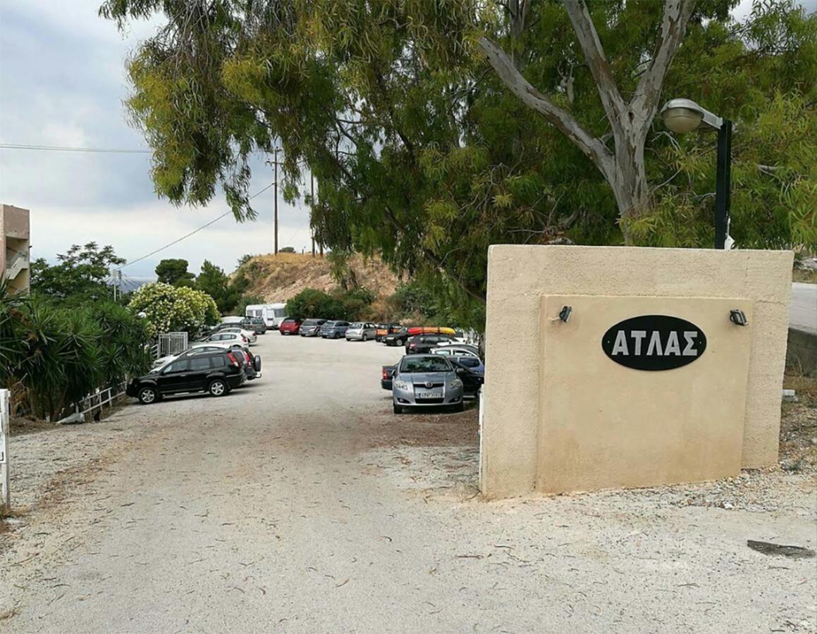 Atlas Apartment With Private Beach And Seaview Loutráki Dış mekan fotoğraf