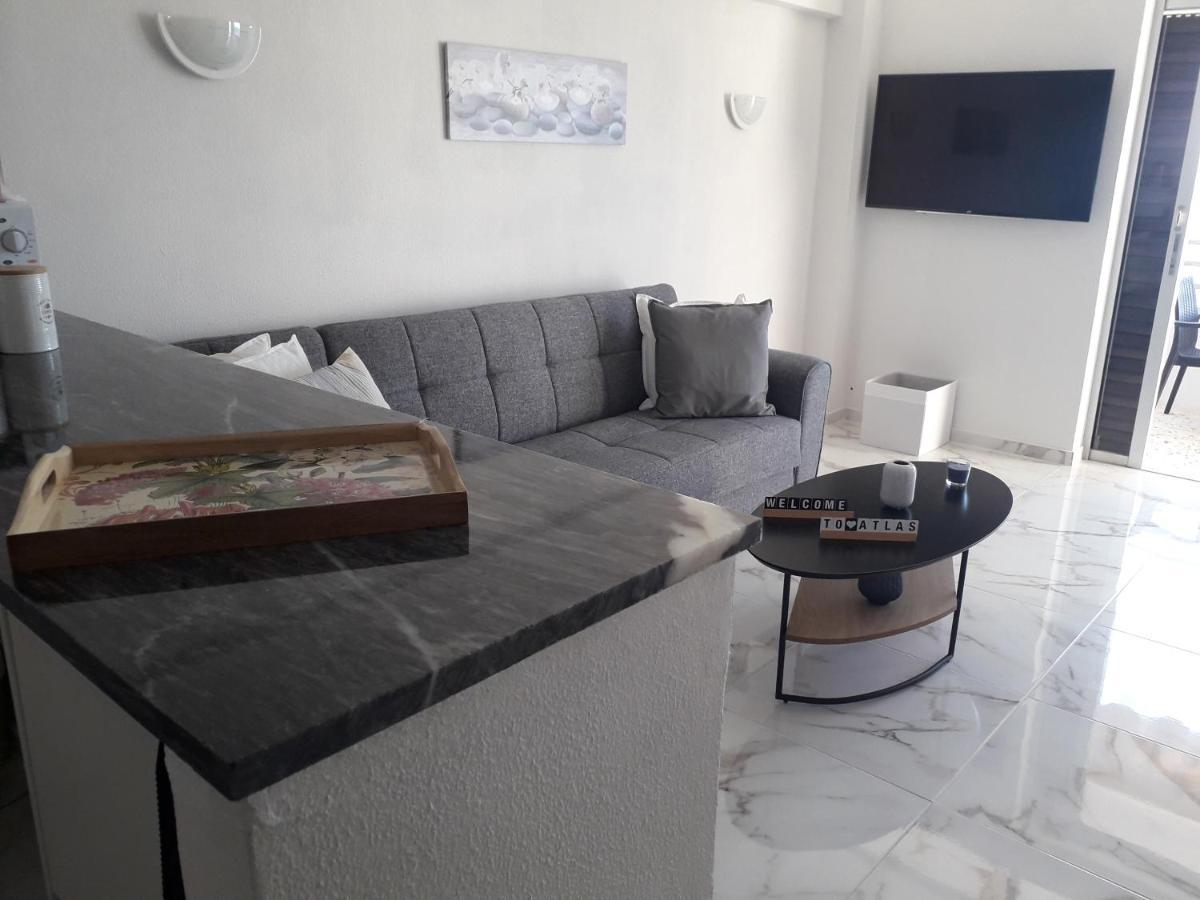 Atlas Apartment With Private Beach And Seaview Loutráki Dış mekan fotoğraf