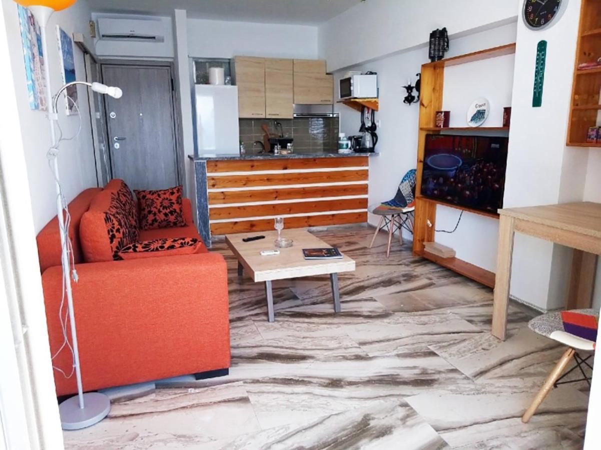 Atlas Apartment With Private Beach And Seaview Loutráki Dış mekan fotoğraf